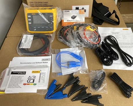 Fluke 1738 Series Handheld Power Logger With Box