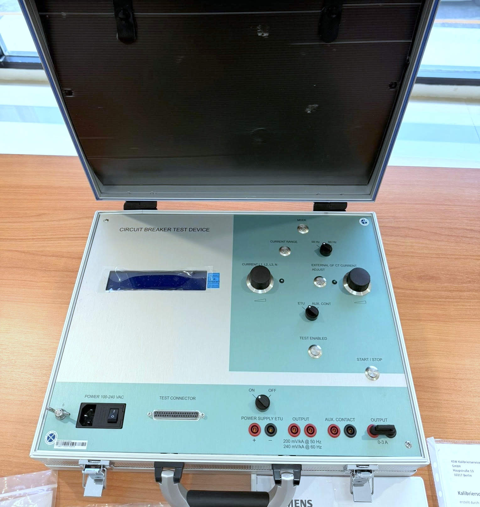 Siemens Sentron 3WL Circuit Breaker Test Device